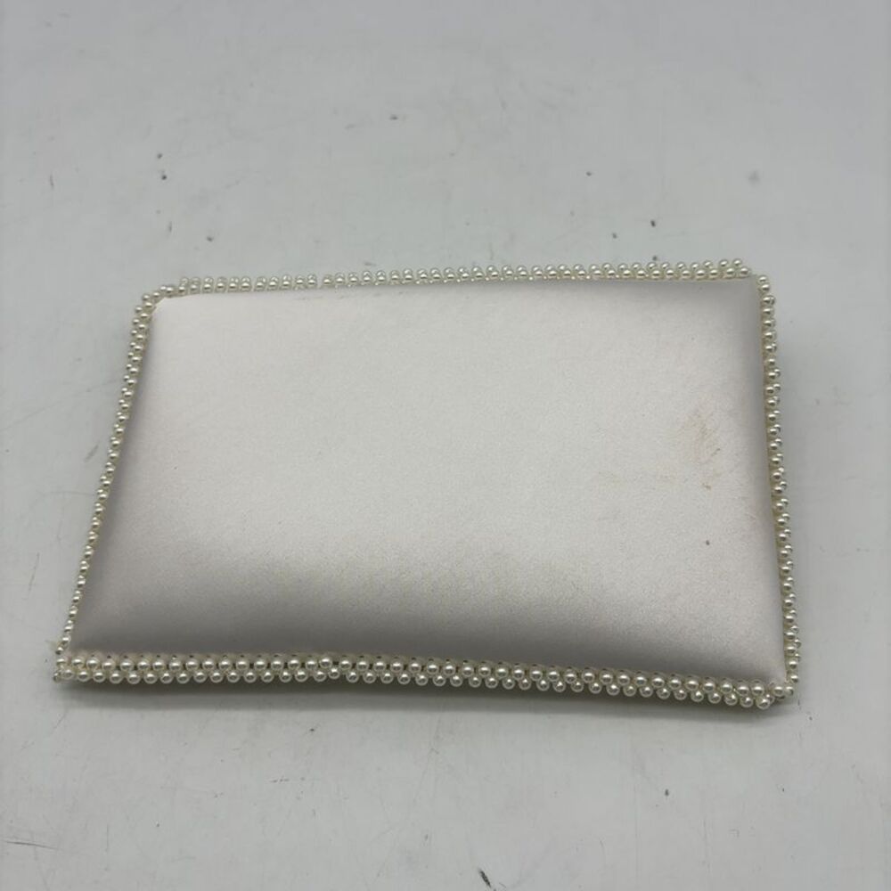 Vanina Pearl-Trimmed White Envelope Clutch - Picture 2 of 3